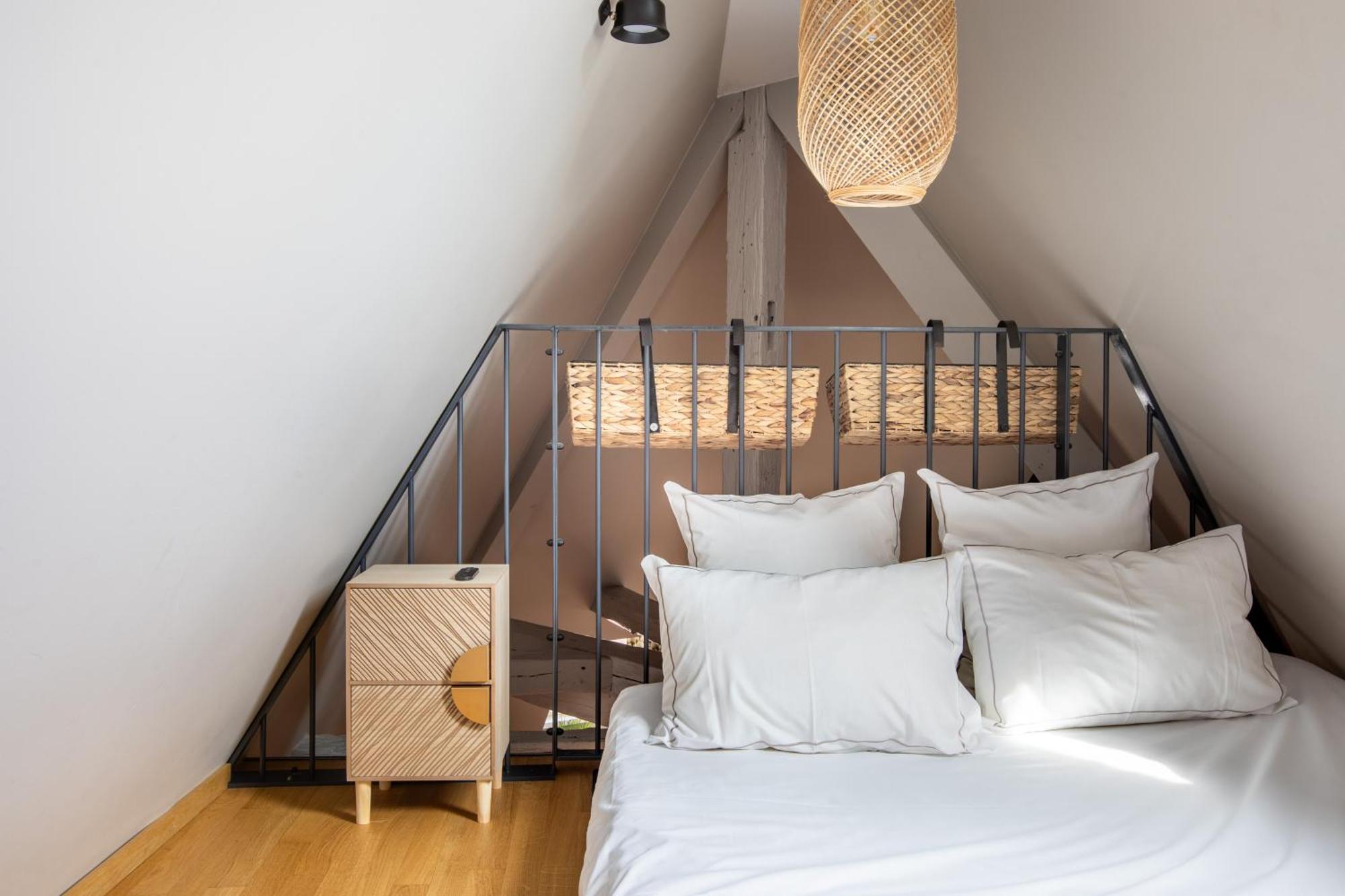 Duplex Atypique Au Coeur De Mulhouseアパートメント エクステリア 写真